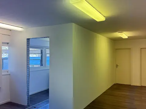 Nuovo ufficio con pareti in cartongesso